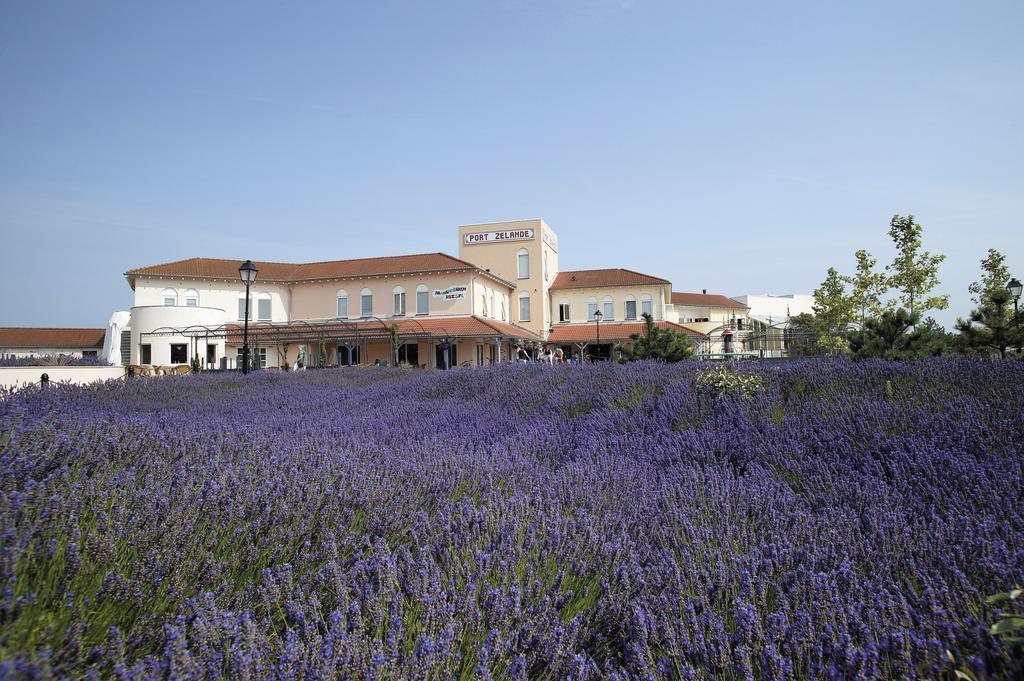 Center Parcs Port Zelande Beach Ouddorp Exterior photo